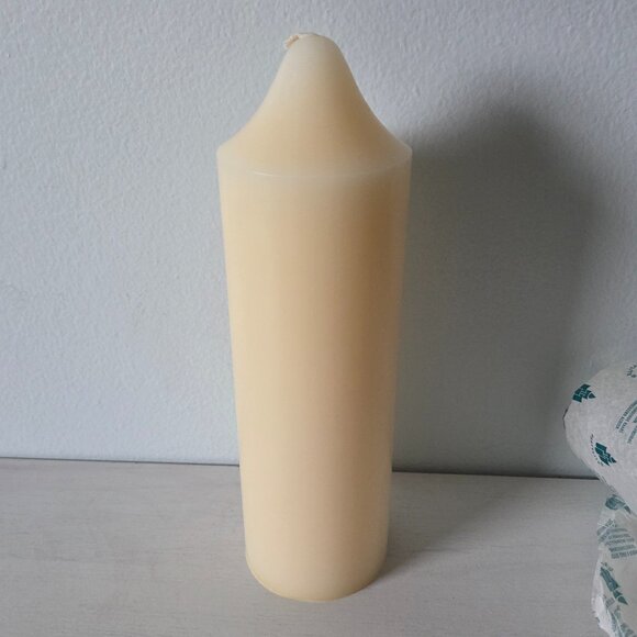 Vintage Retired PartyLite Gardenia White Bell Top Pillar Candle S3910 New OpenBX - Picture 3 of 11